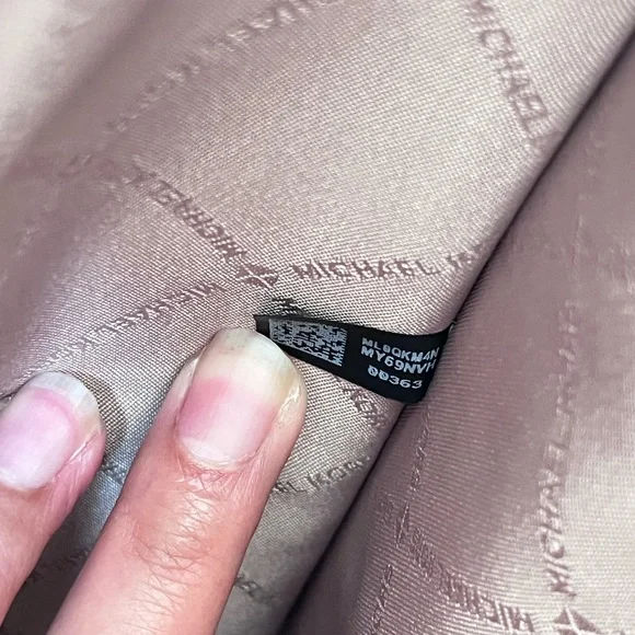 🌼Michael Kors Set - Picture 12 of 16